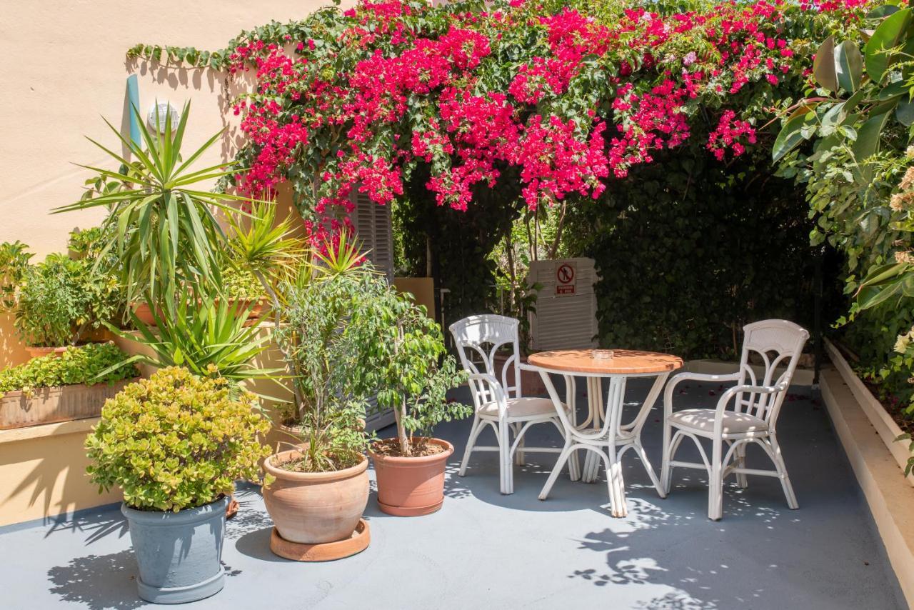 Alper Apartments Mallorca Palmanova Buitenkant foto