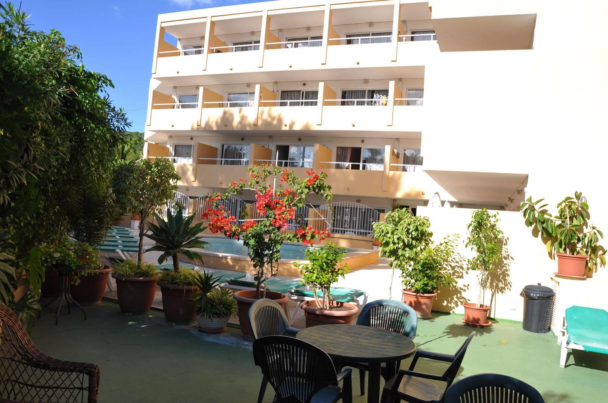 Alper Apartments Mallorca Palmanova Buitenkant foto